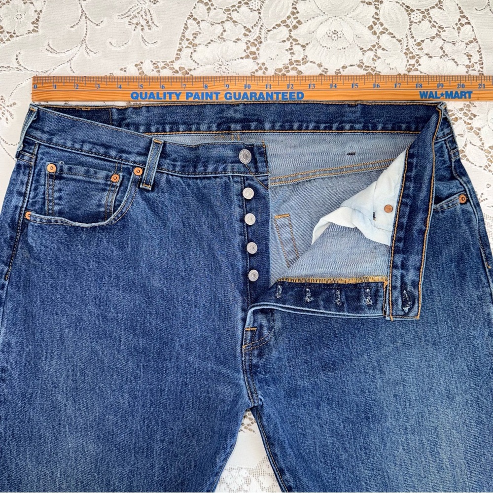 Levi's 501 Original Fit Button Fly Men's Jeans in Dark Blue 40x32
